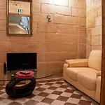 Senglea Charming 2bdr Townhouse * Qormi