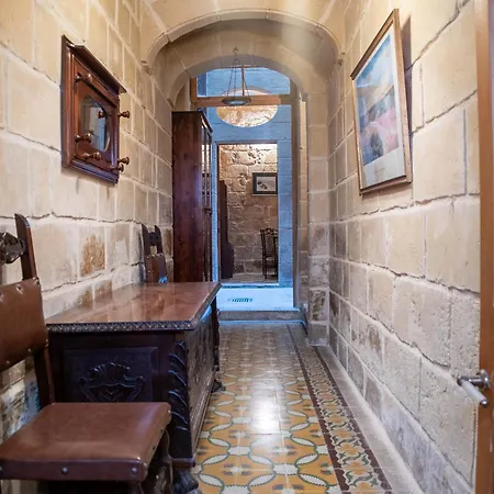 Ferienhaus Senglea Charming 2bdr Townhouse *