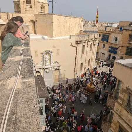 Senglea Charming 2bdr Townhouse Qormi