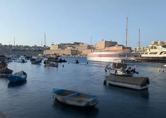 Senglea Charming 2bdr Townhouse Tatil Evi Qormi