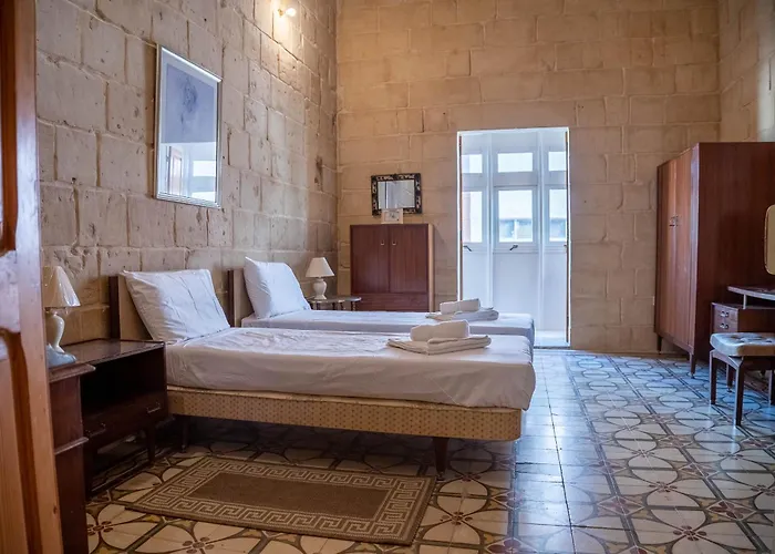 Tatil Evi Senglea Charming 2bdr Townhouse *
