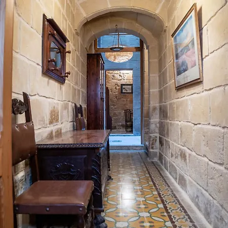 Hébergement de vacances Senglea Charming 2bdr Townhouse *