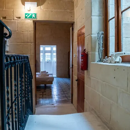 Senglea Charming 2bdr Townhouse * Qormi