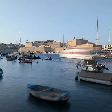 Senglea Charming 2bdr Townhouse Сasa de vacaciones Qormi