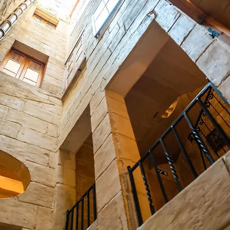 Holiday home Charming 2bdr Townhouse Senglea