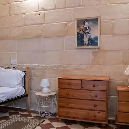 Charming 2bdr Townhouse Senglea