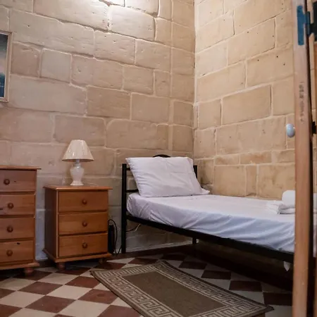 Holiday home Charming 2bdr Townhouse Senglea