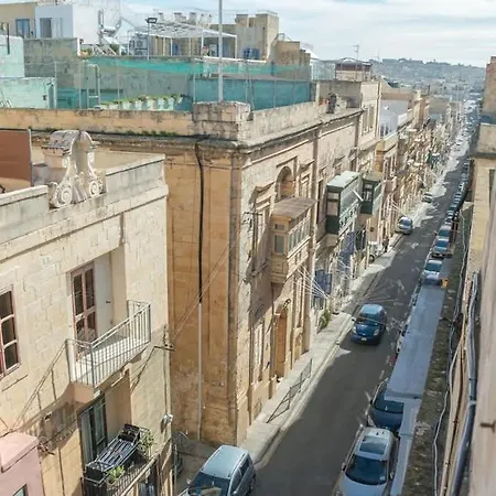 Holiday home Charming 2bdr Townhouse Senglea