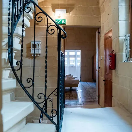 Charming 2bdr Townhouse Senglea