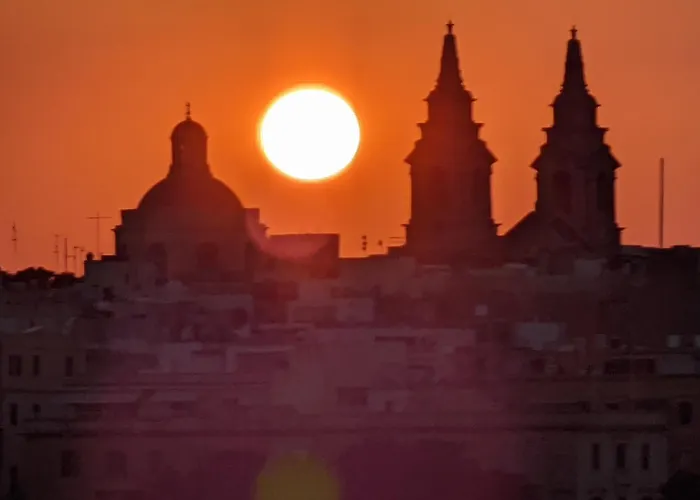 Holiday home Senglea Charming 2bdr Townhouse *