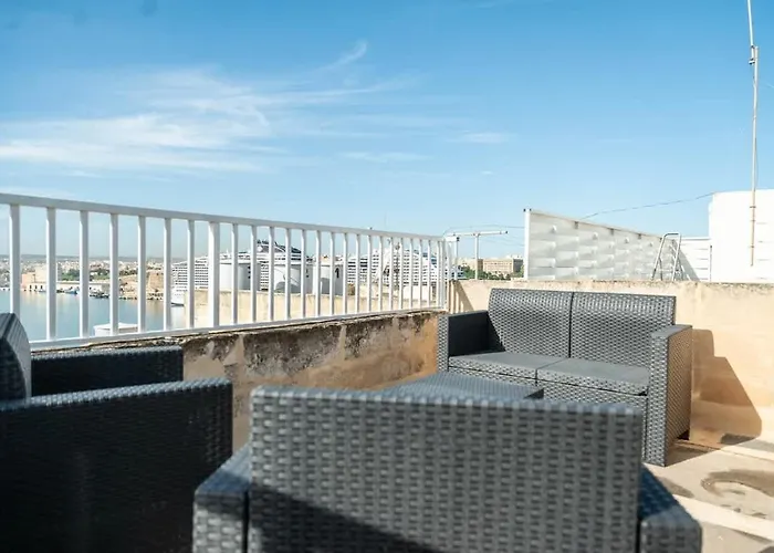 Senglea Charming 2bdr Townhouse Qormi